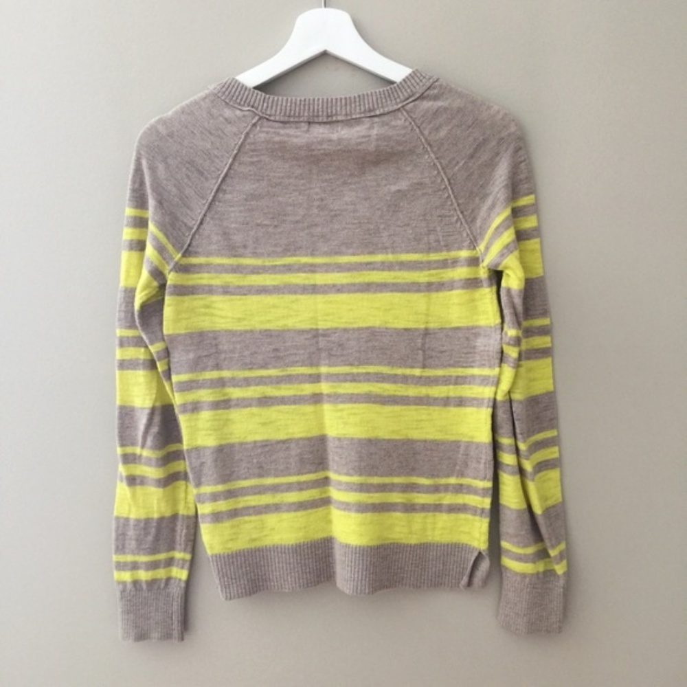 Mossimo lightweight sweater